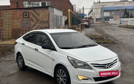 Hyundai Solaris II рестайлинг, 2015 год, 499 000 рублей, 8 фотография