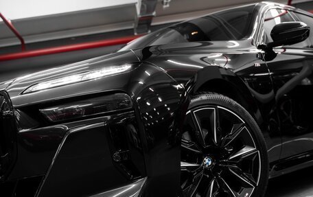 BMW 7 серия, 2023 год, 13 000 000 рублей, 6 фотография