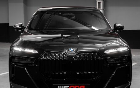 BMW 7 серия, 2023 год, 13 000 000 рублей, 9 фотография