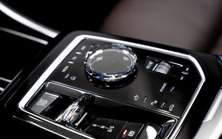 BMW 7 серия, 2023 год, 13 000 000 рублей, 15 фотография