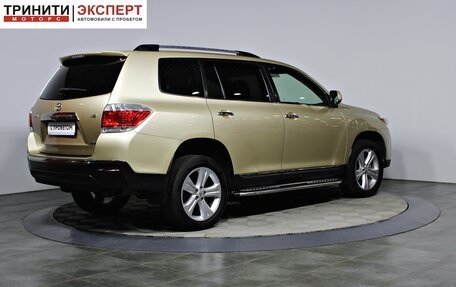 Toyota Highlander III, 2011 год, 1 957 000 рублей, 5 фотография