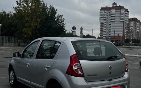 Renault Sandero I, 2013 год, 700 000 рублей, 5 фотография