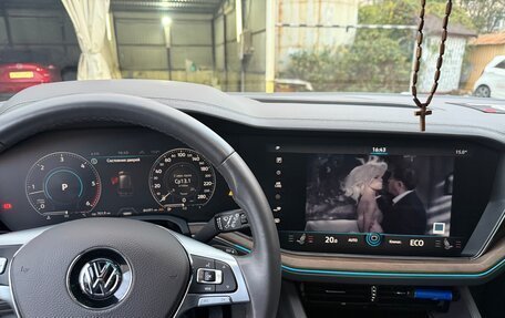 Volkswagen Touareg III, 2018 год, 5 300 000 рублей, 9 фотография