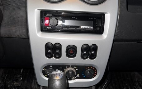 Renault Logan I, 2010 год, 360 000 рублей, 11 фотография