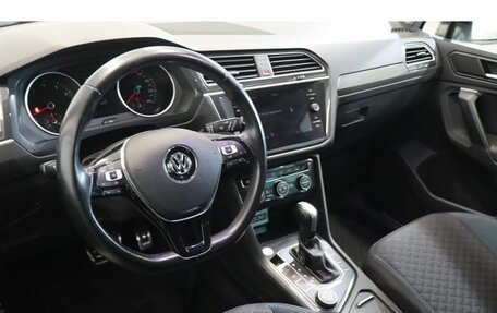 Volkswagen Tiguan II, 2020 год, 2 006 000 рублей, 6 фотография