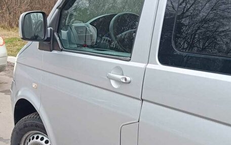 Volkswagen Caravelle T5, 2008 год, 1 810 000 рублей, 5 фотография