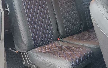 Volkswagen Caravelle T5, 2008 год, 1 810 000 рублей, 13 фотография