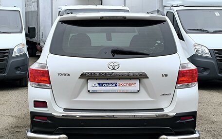 Toyota Highlander III, 2012 год, 1 599 000 рублей, 6 фотография