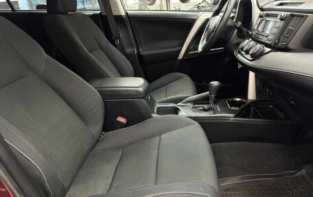 Toyota RAV4, 2017 год, 2 049 000 рублей, 15 фотография