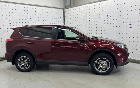 Toyota RAV4, 2017 год, 2 049 000 рублей, 9 фотография
