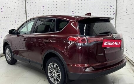 Toyota RAV4, 2017 год, 2 049 000 рублей, 5 фотография