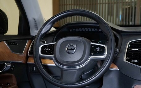 Volvo XC90 II рестайлинг, 2018 год, 3 200 000 рублей, 20 фотография