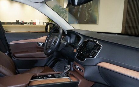 Volvo XC90 II рестайлинг, 2018 год, 3 200 000 рублей, 21 фотография