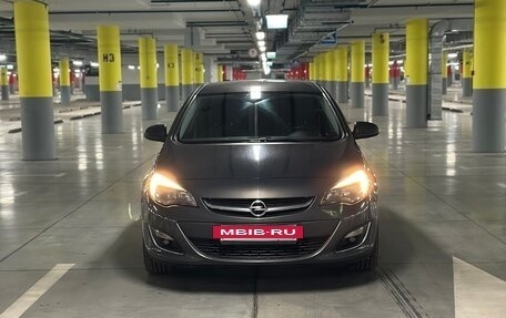 Opel Astra J, 2012 год, 580 000 рублей, 2 фотография