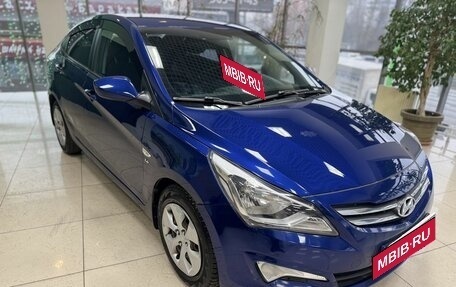 Hyundai Solaris II рестайлинг, 2015 год, 999 000 рублей, 3 фотография