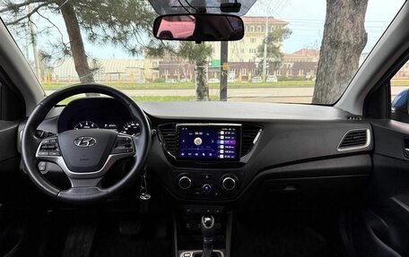 Hyundai Solaris II рестайлинг, 2018 год, 1 370 000 рублей, 19 фотография