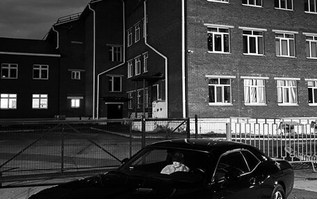 Dodge Challenger III рестайлинг 2, 2010 год, 2 300 000 рублей, 7 фотография