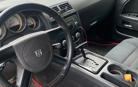 Dodge Challenger III рестайлинг 2, 2010 год, 2 300 000 рублей, 5 фотография