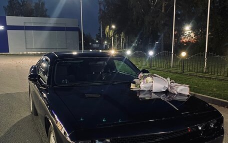 Dodge Challenger III рестайлинг 2, 2010 год, 2 300 000 рублей, 8 фотография