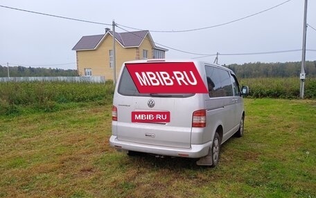 Volkswagen Caravelle T5, 2007 год, 1 600 000 рублей, 3 фотография