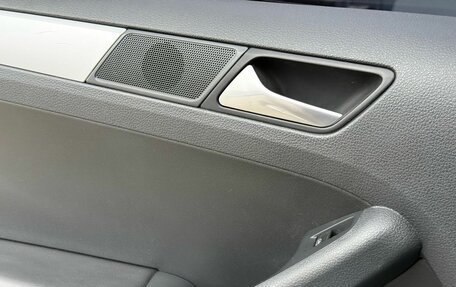 Volkswagen Jetta VI, 2012 год, 1 075 000 рублей, 10 фотография