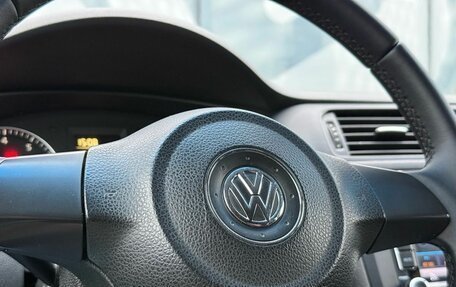 Volkswagen Jetta VI, 2012 год, 1 075 000 рублей, 12 фотография