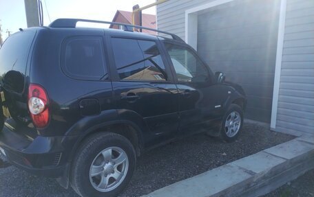 Chevrolet Niva I рестайлинг, 2013 год, 590 000 рублей, 4 фотография