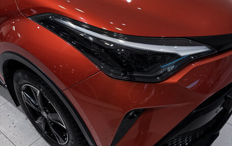 Toyota C-HR I рестайлинг, 2021 год, 2 688 000 рублей, 4 фотография