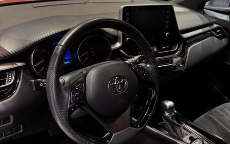 Toyota C-HR I рестайлинг, 2021 год, 2 688 000 рублей, 11 фотография