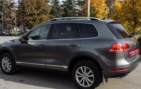 Volkswagen Touareg III, 2011 год, 1 750 000 рублей, 3 фотография