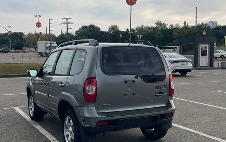 Chevrolet Niva I рестайлинг, 2010 год, 620 000 рублей, 10 фотография