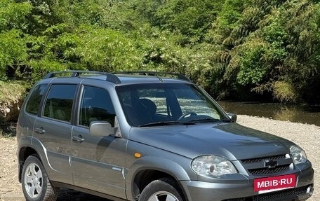 Chevrolet Niva I рестайлинг, 2010 год, 620 000 рублей, 11 фотография