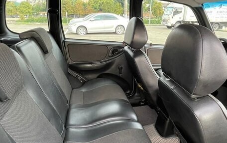 Chevrolet Niva I рестайлинг, 2010 год, 620 000 рублей, 6 фотография