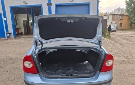 Ford Focus II рестайлинг, 2006 год, 475 000 рублей, 18 фотография