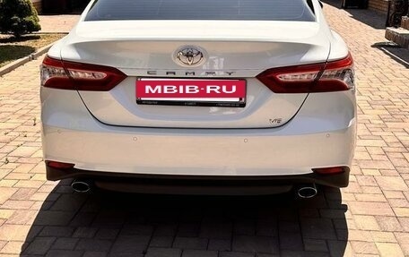 Toyota Camry, 2021 год, 4 300 000 рублей, 4 фотография