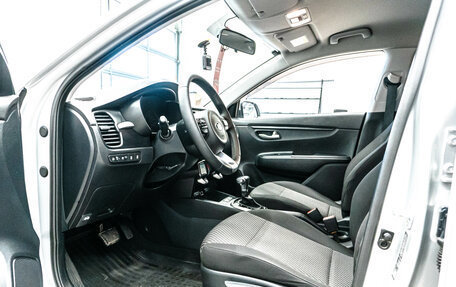 KIA Rio IV, 2018 год, 1 549 000 рублей, 10 фотография