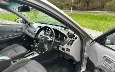 Nissan Wingroad III, 2003 год, 330 000 рублей, 6 фотография