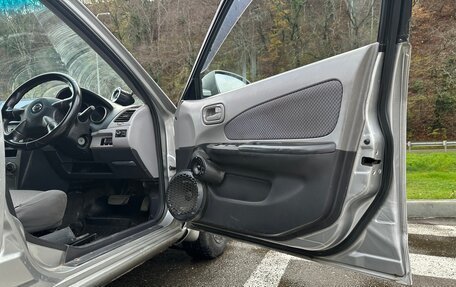 Nissan Wingroad III, 2003 год, 330 000 рублей, 7 фотография