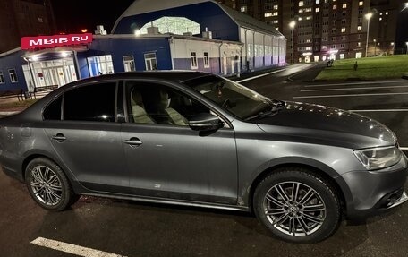 Volkswagen Jetta VI, 2014 год, 1 200 000 рублей, 5 фотография