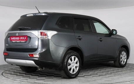 Mitsubishi Outlander III рестайлинг 3, 2014 год, 1 397 000 рублей, 5 фотография