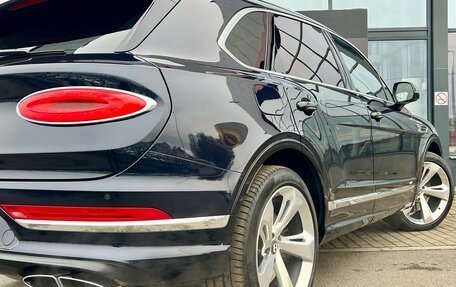 Bentley Bentayga I, 2023 год, 29 000 000 рублей, 9 фотография