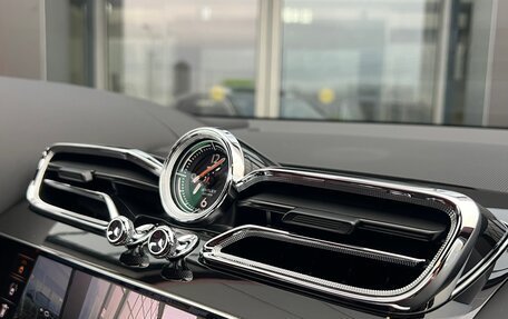 Bentley Bentayga I, 2023 год, 29 000 000 рублей, 15 фотография