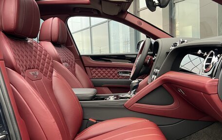 Bentley Bentayga I, 2023 год, 29 000 000 рублей, 11 фотография