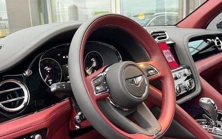 Bentley Bentayga I, 2023 год, 29 000 000 рублей, 19 фотография