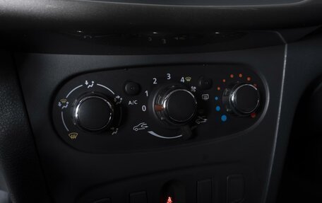 Renault Logan II, 2020 год, 1 272 000 рублей, 13 фотография