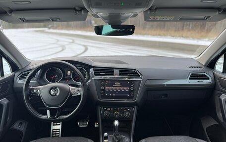 Volkswagen Tiguan II, 2019 год, 2 650 000 рублей, 20 фотография