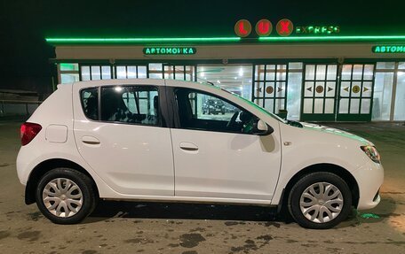 Renault Sandero II рестайлинг, 2017 год, 819 000 рублей, 13 фотография