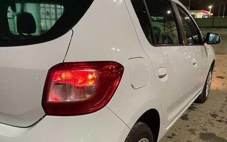 Renault Sandero II рестайлинг, 2017 год, 819 000 рублей, 11 фотография