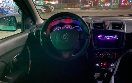 Renault Sandero II рестайлинг, 2017 год, 819 000 рублей, 22 фотография