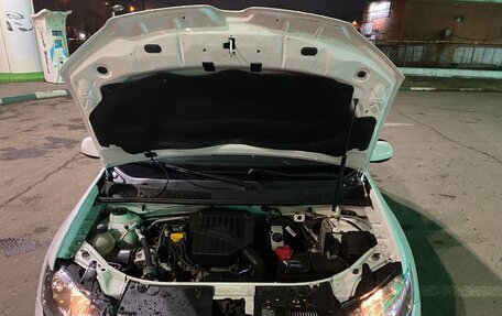 Renault Sandero II рестайлинг, 2017 год, 819 000 рублей, 25 фотография